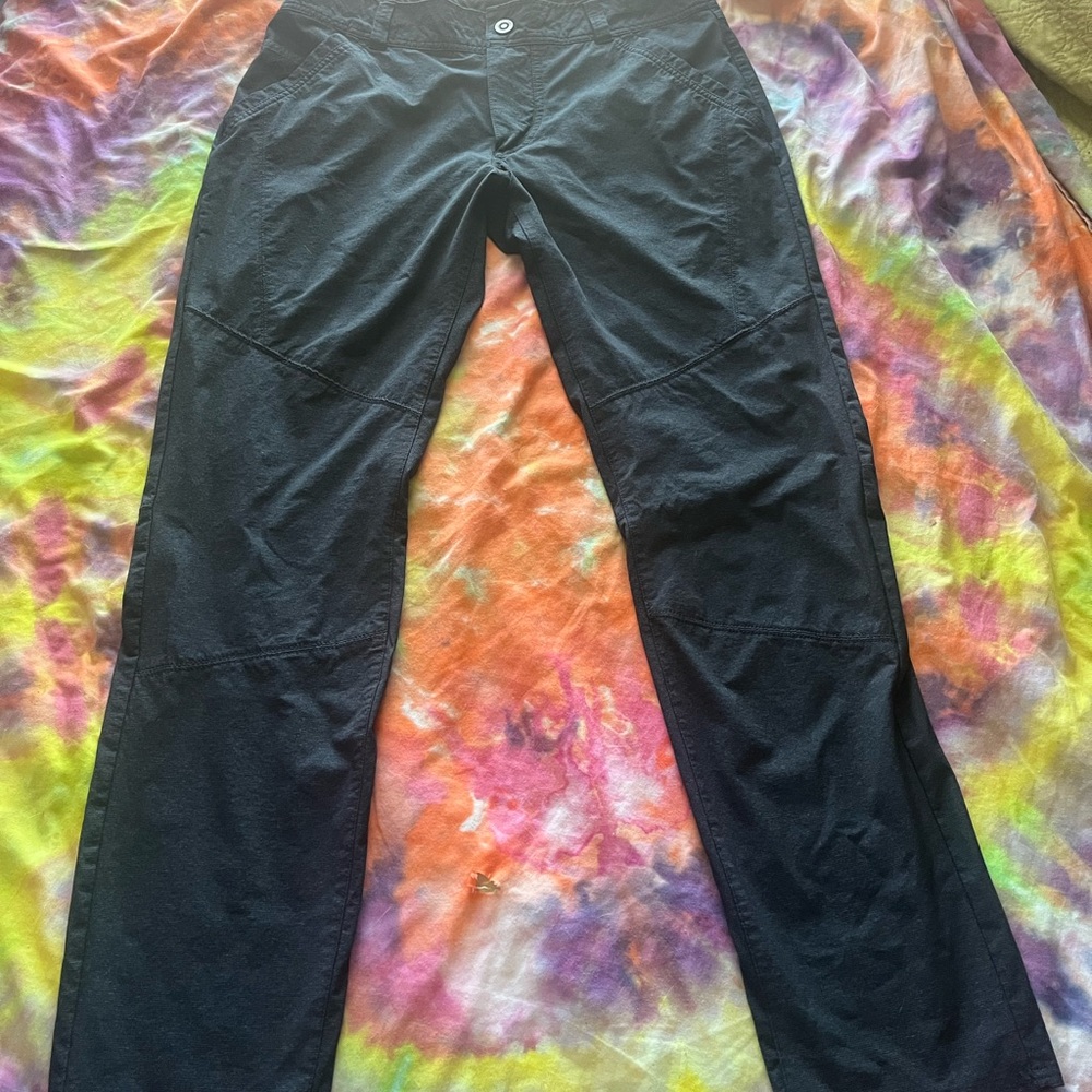 Kuhl Desiper Men's Dark Stretchy Cargo Pants Sz 32 Super comfy
